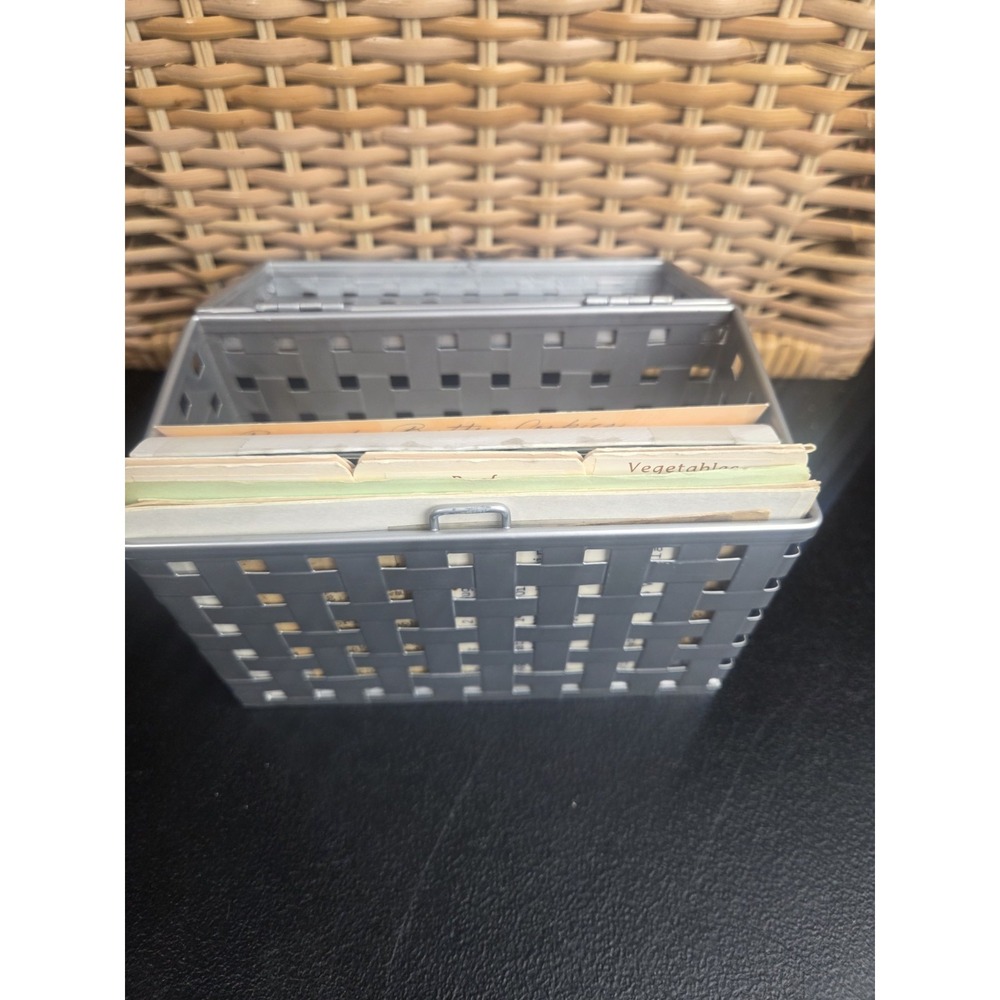 Recipe Box Estate Found Hand Written And Blank Cards Texas North Carolina